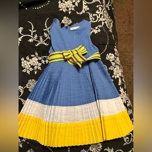 The Children’s Place sleeveless, pleated dress: Size 12 months.